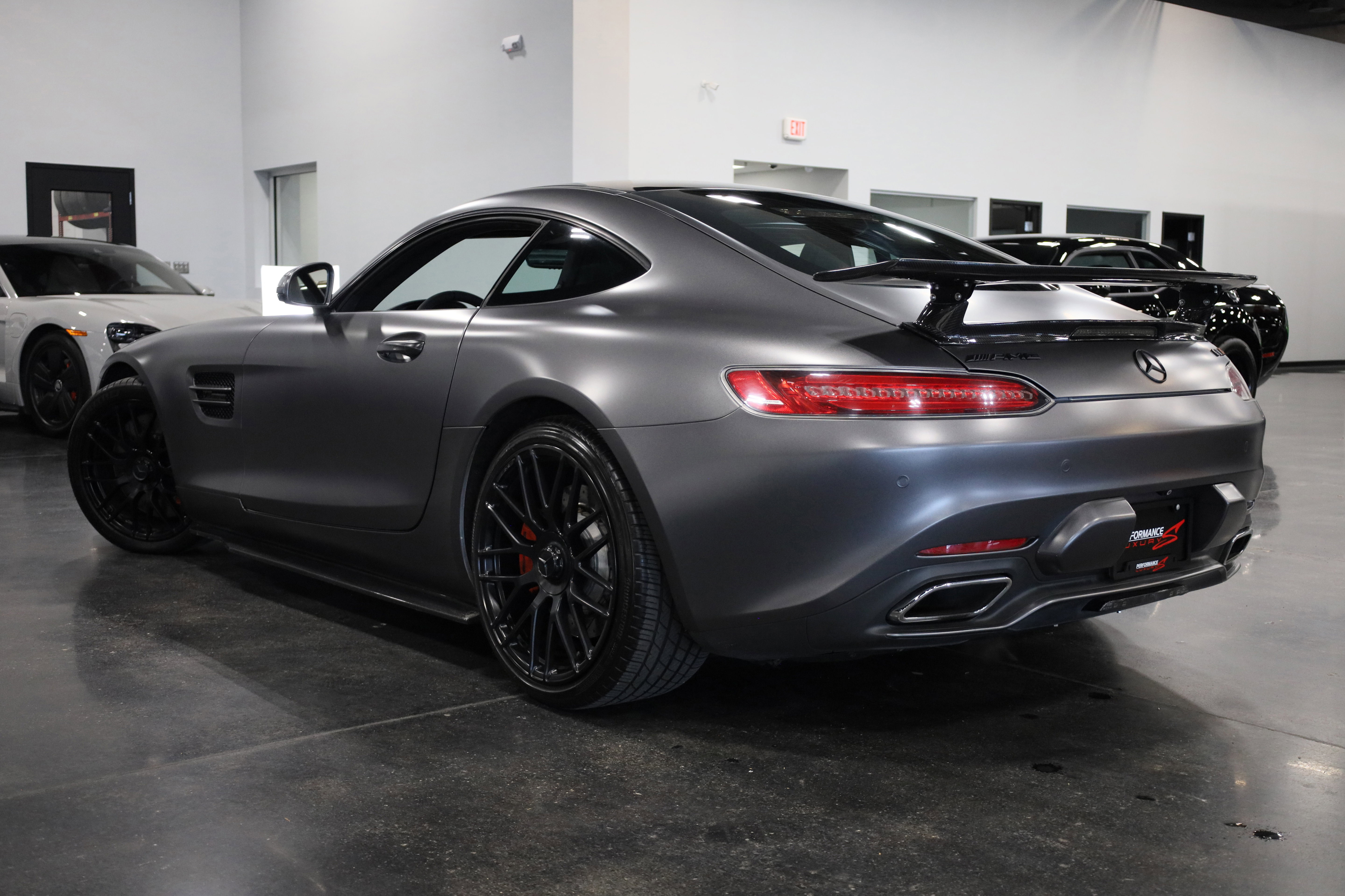 Used 2016 Mercedes-Benz AMG GT S image 4