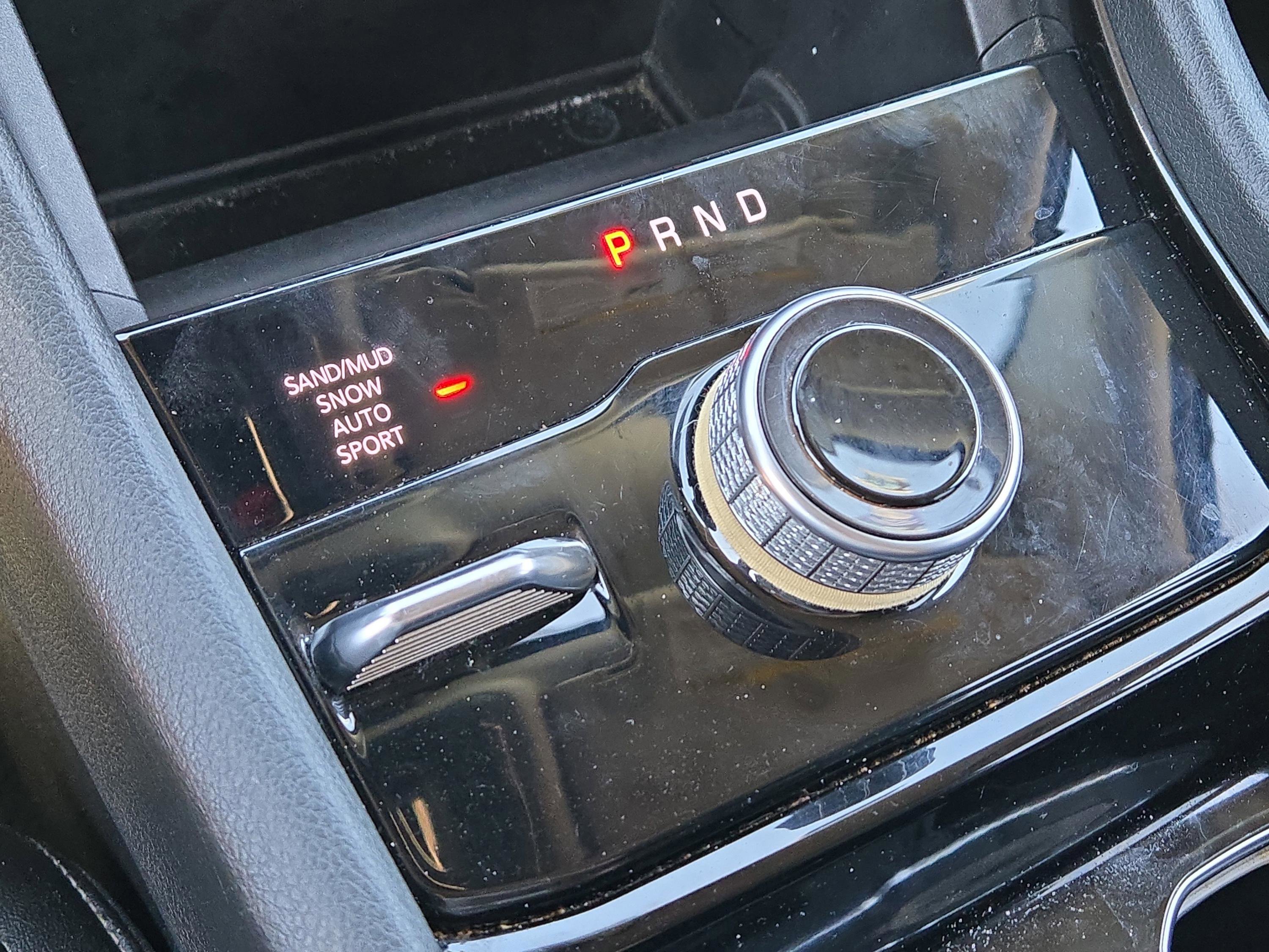 Used 2023 Jeep Grand Cherokee L Limited image 29