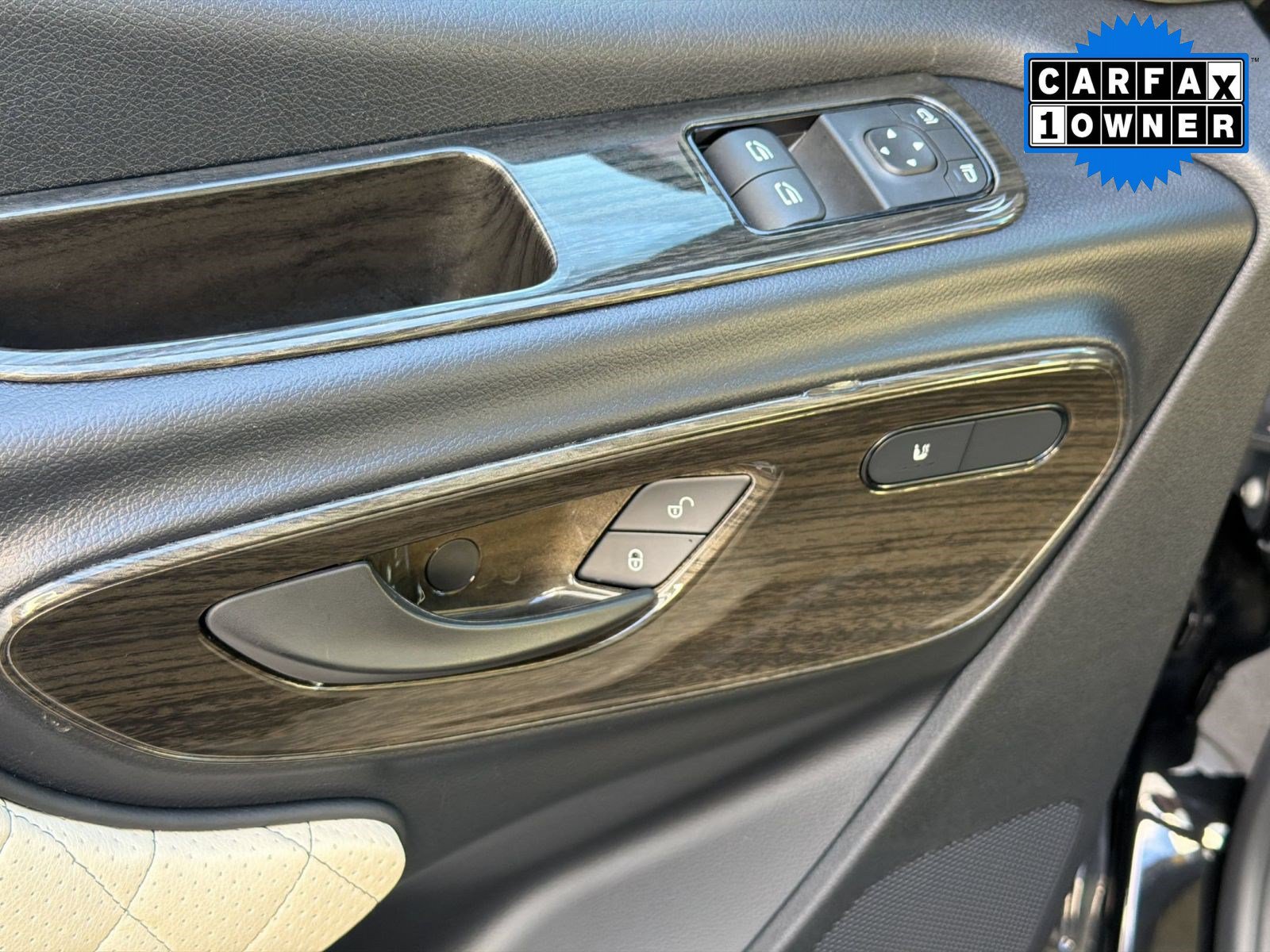 Used 2025 Mercedes-Benz Sprinter 3500 image 13