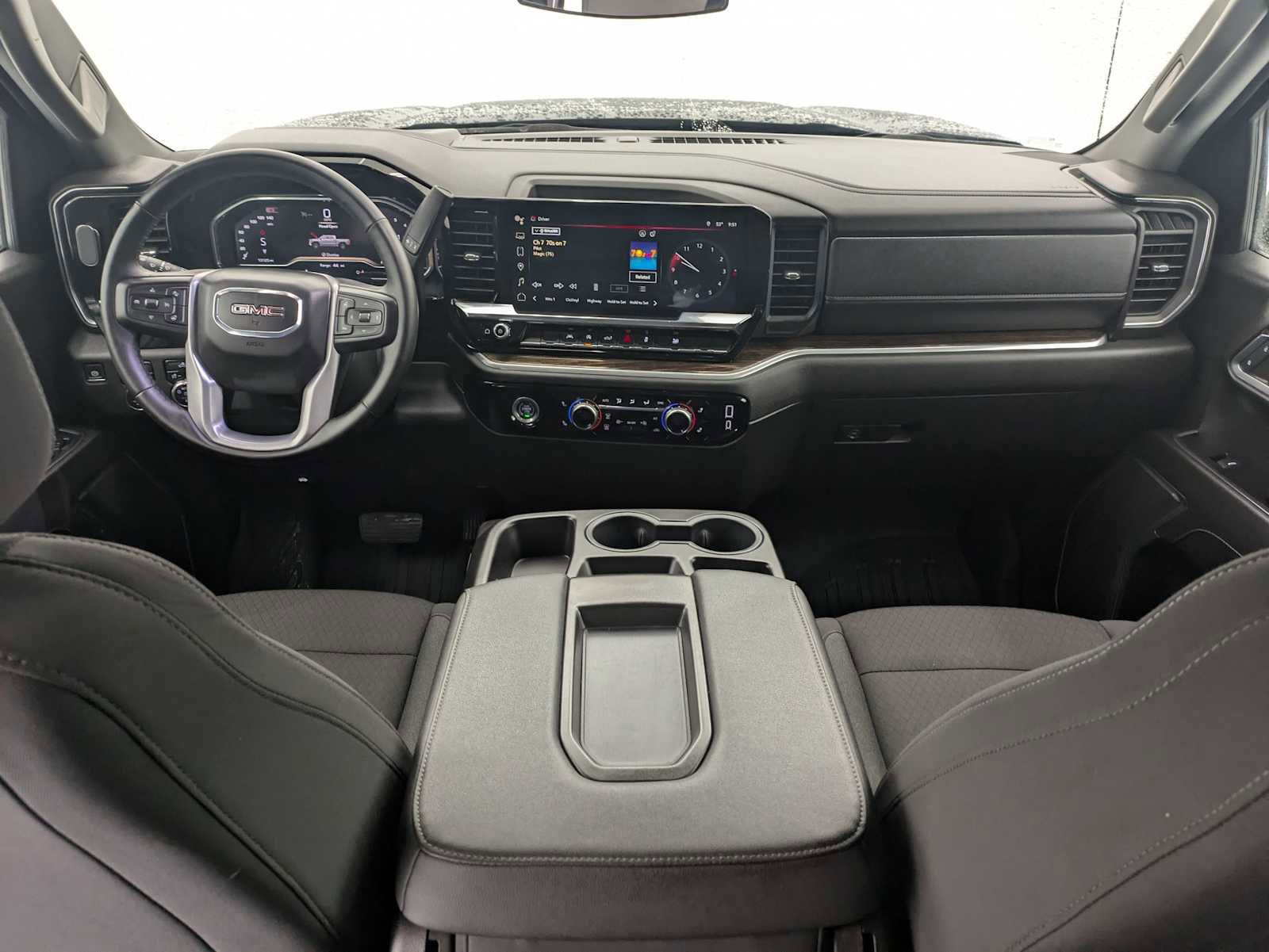 Used 2024 GMC Sierra 1500 Elevation image 17