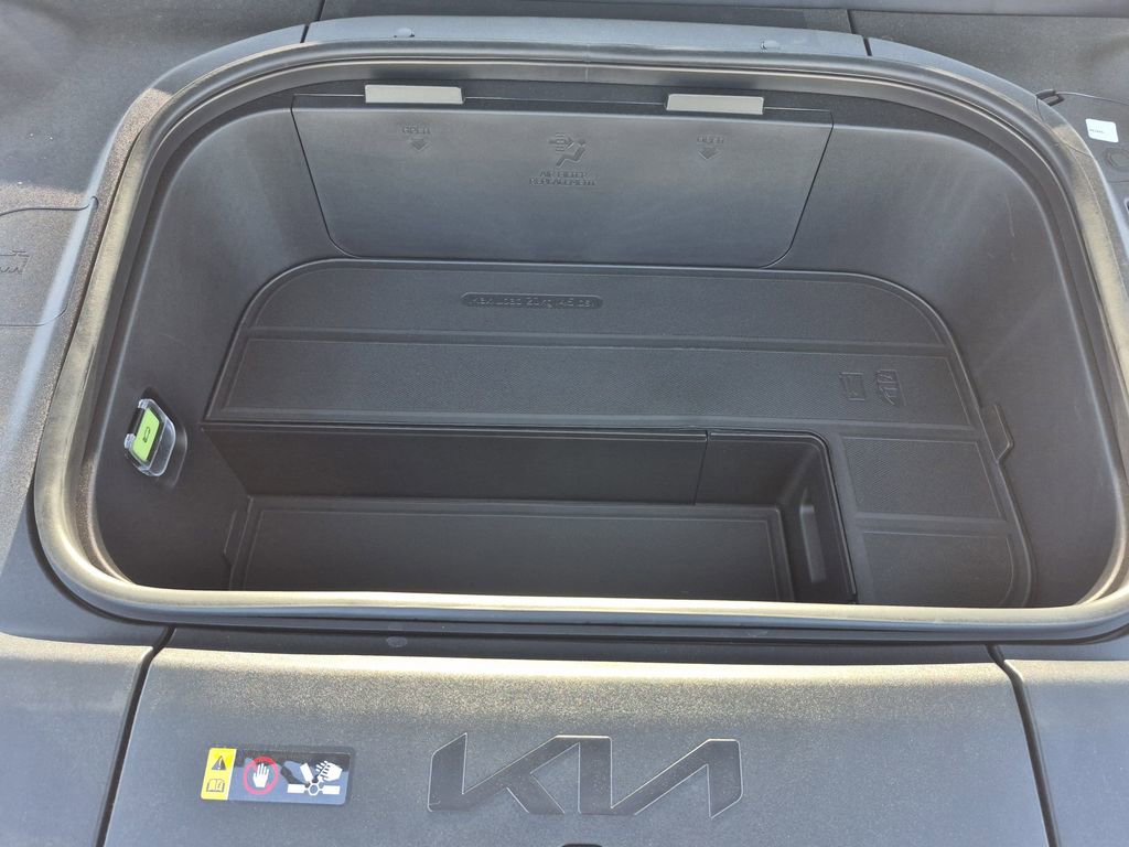 New 2026 Kia EV9 Wind image 17