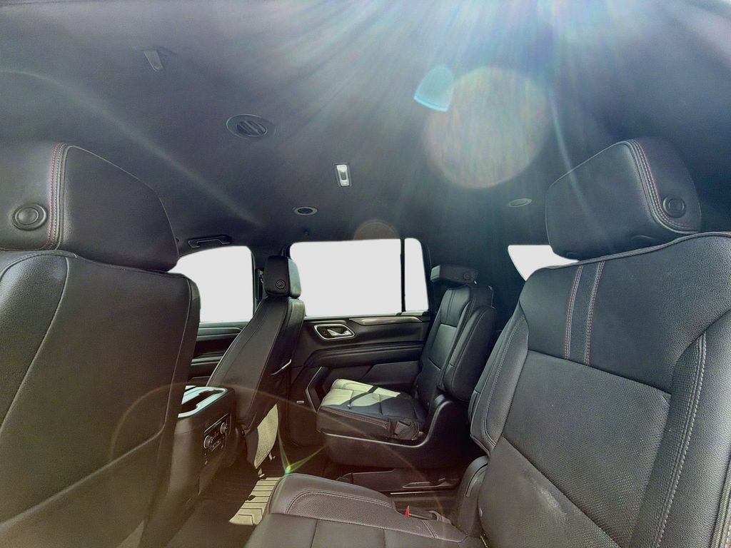 Used 2023 Chevrolet Suburban RST w/ Luxury Package RWD image 26