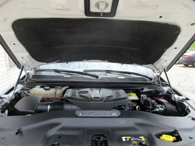 Used 2024 Jeep Grand Wagoneer L Series III AWD/4WD image 7