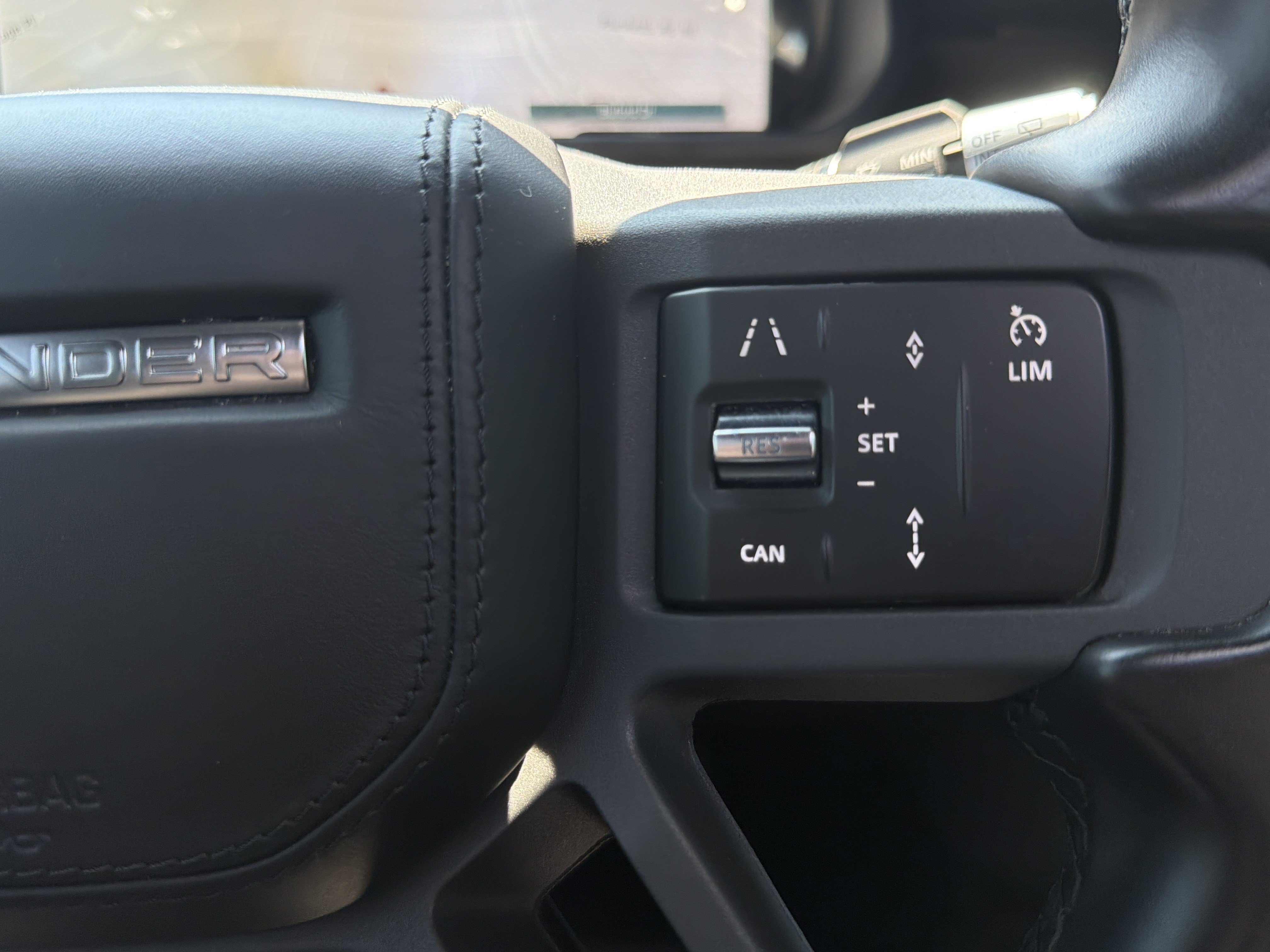 Used 2022 Land Rover Defender 110 X-Dynamic HSE AWD/4WD image 62