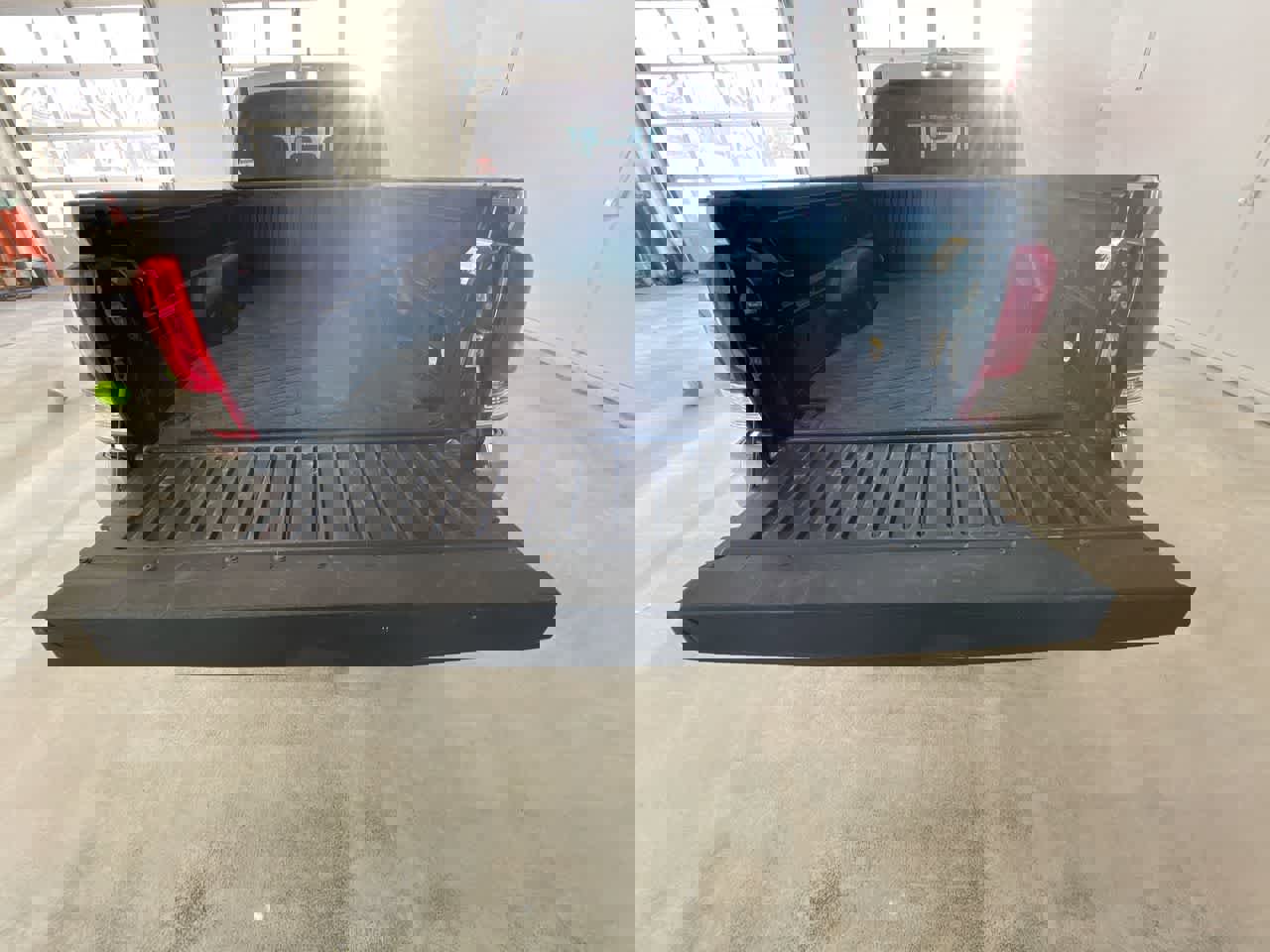 Used 2017 Toyota Tacoma TRD Off-Road image 24