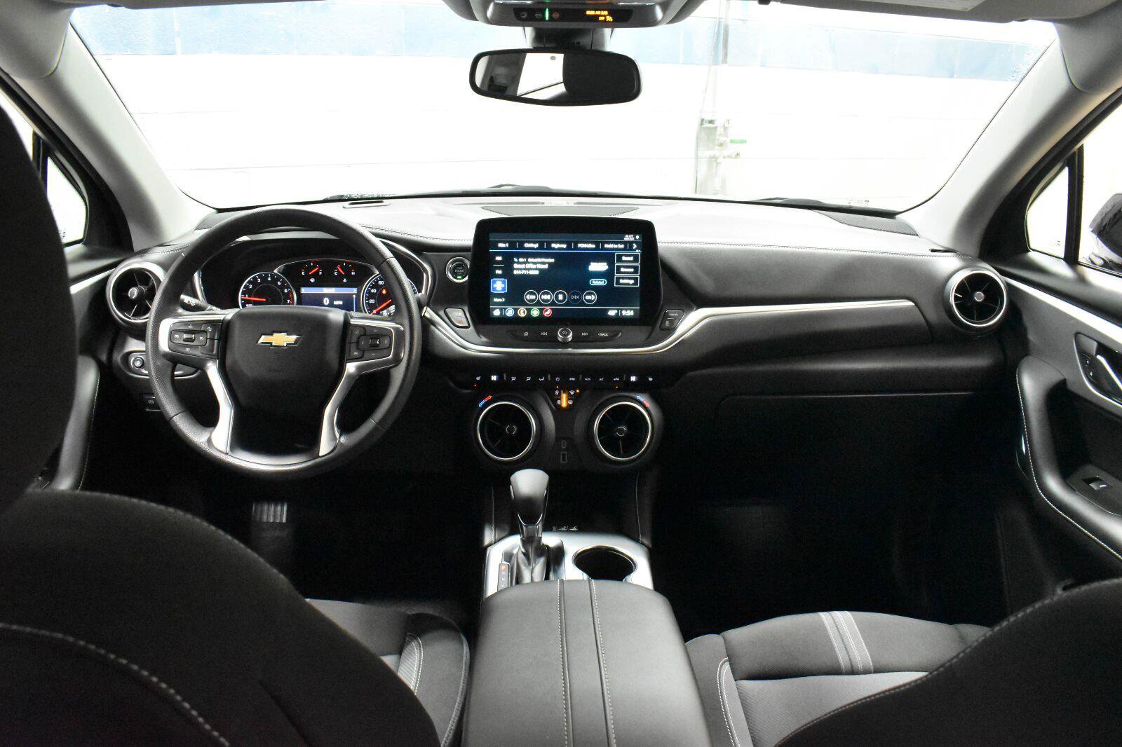 Used 2024 Chevrolet Blazer LT AWD/4WD image 5