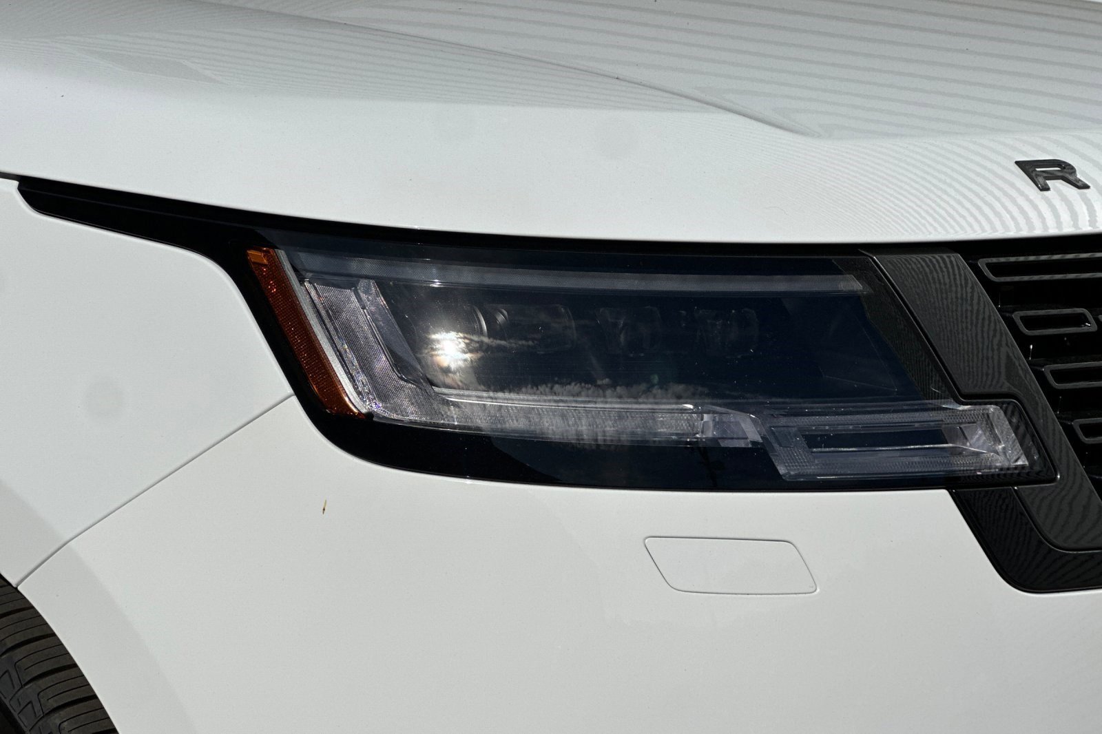 New 2026 Land Rover Range Rover Long Wheelbase SE image 12