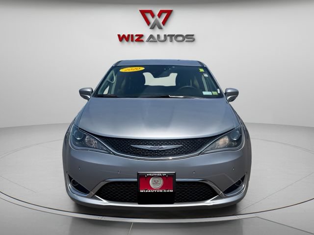 Used 2020 Chrysler Pacifica Touring w/ Advanced Safetytec Group FWD image 8