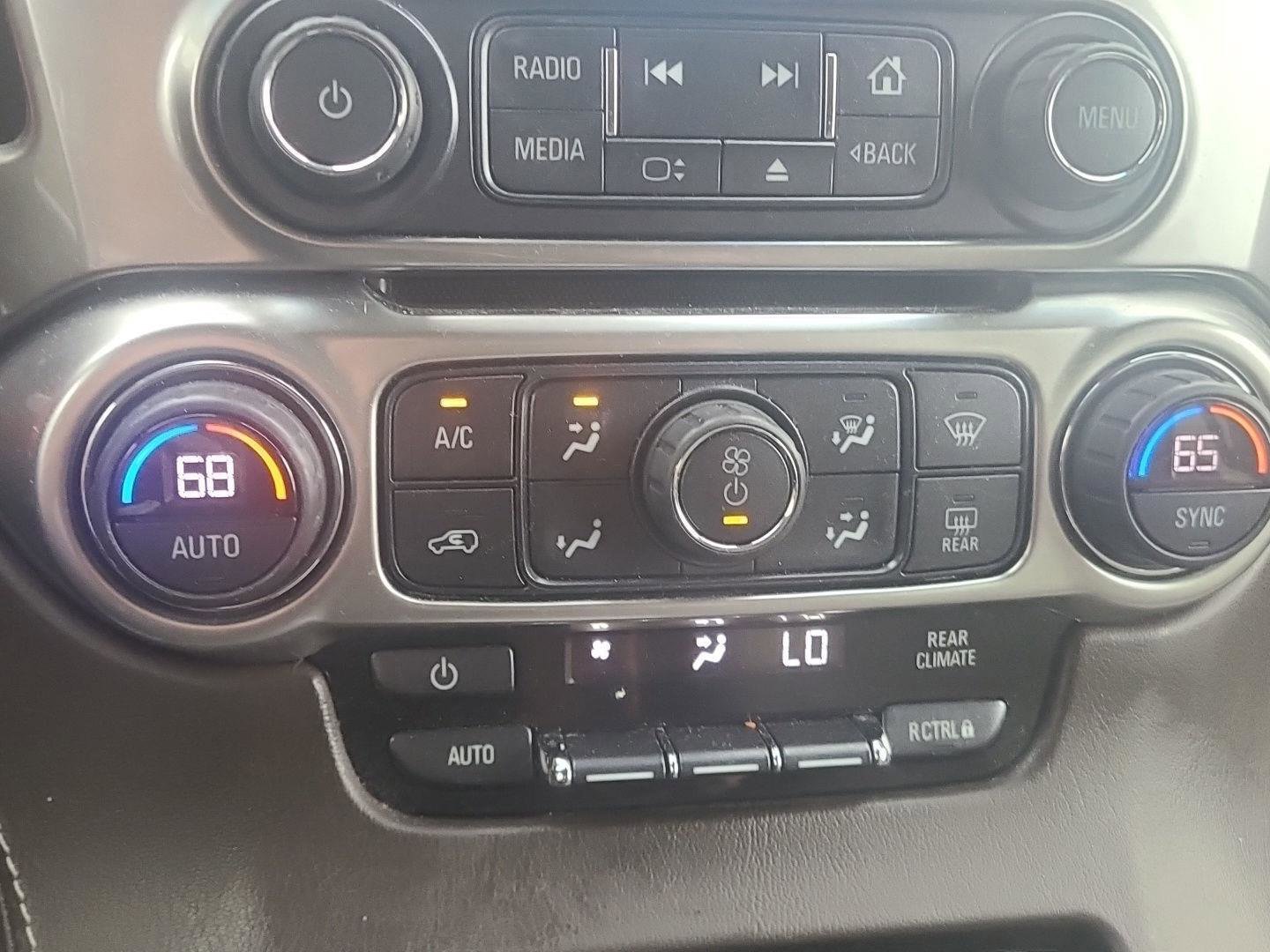 Used 2020 Chevrolet Tahoe LS w/ Enhanced Driver Alert Package image 24