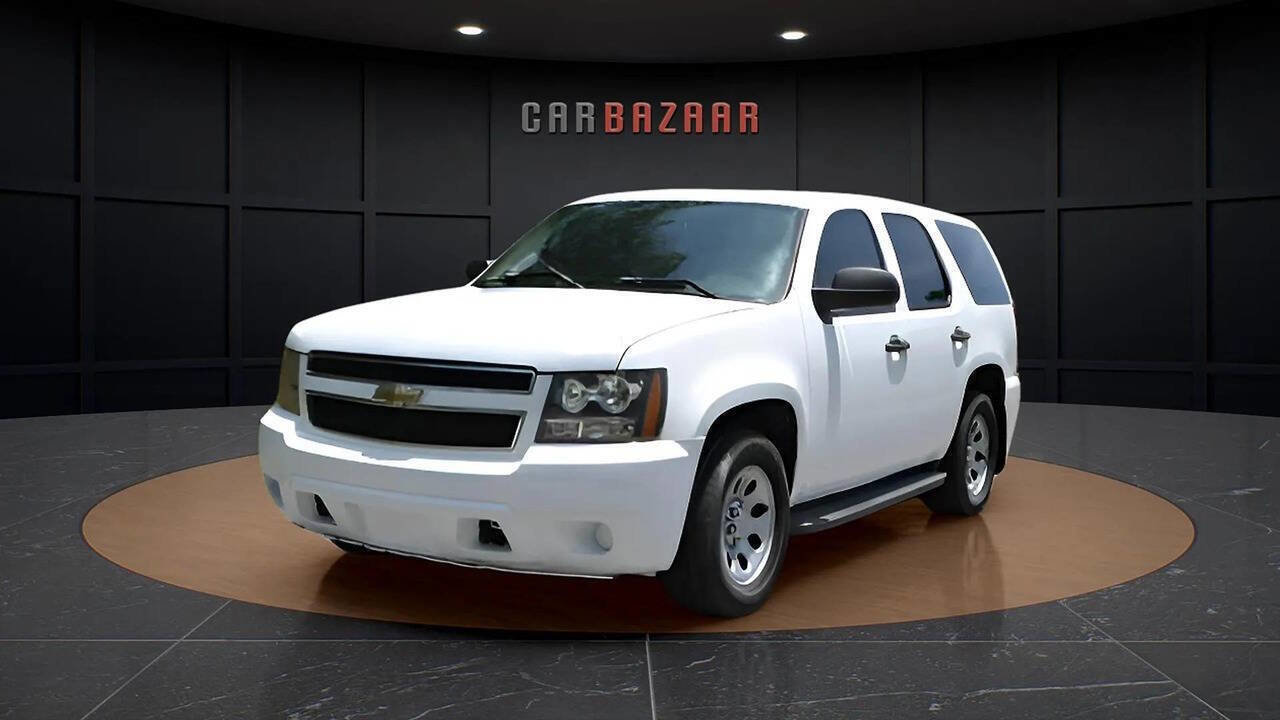 Used 2010 Chevrolet Tahoe LS w/ Interior Plus Package image 2