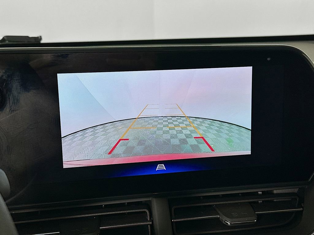 Used 2024 Chevrolet Trax LT image 19