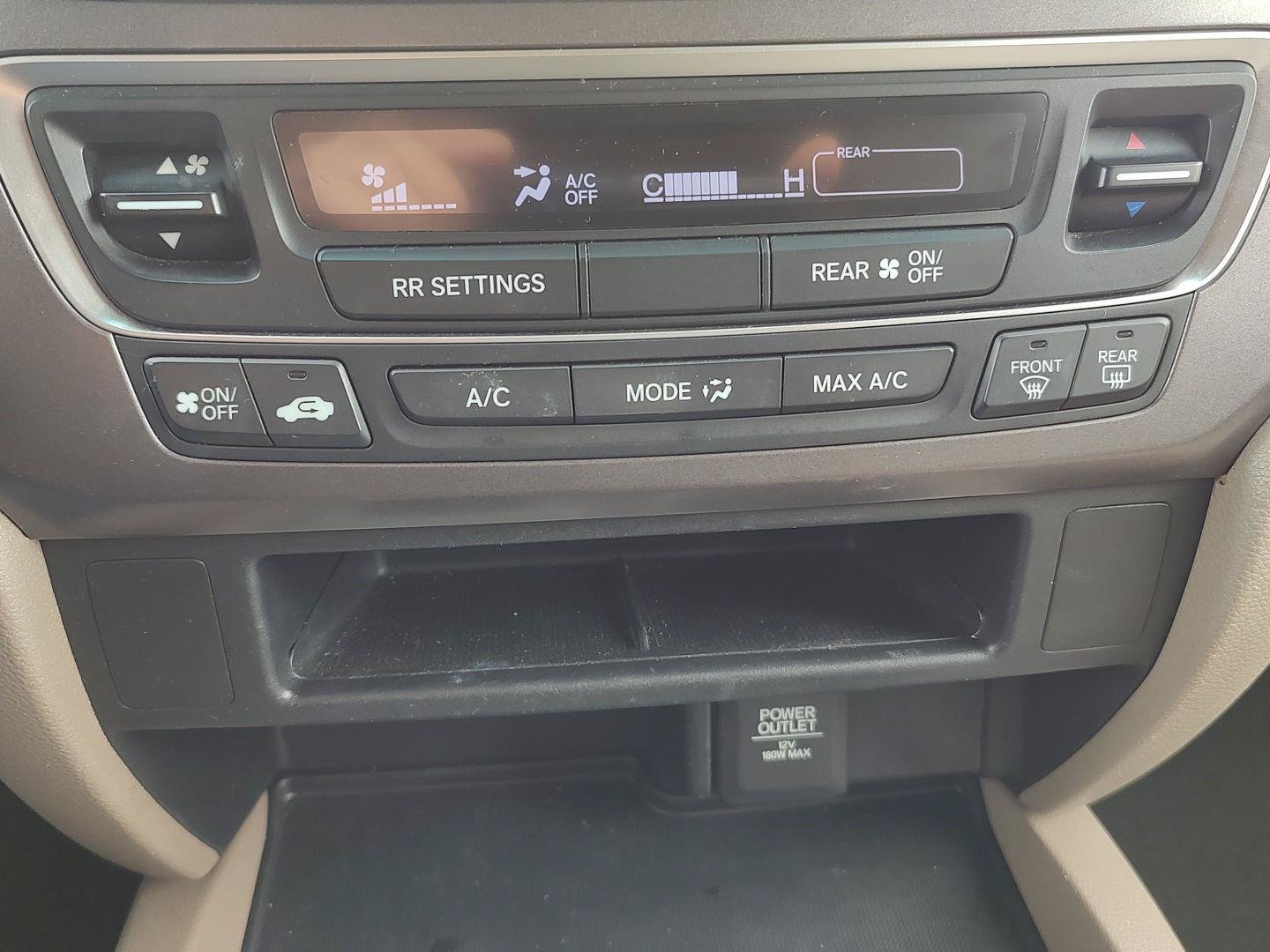 Used 2016 Honda Pilot LX image 9