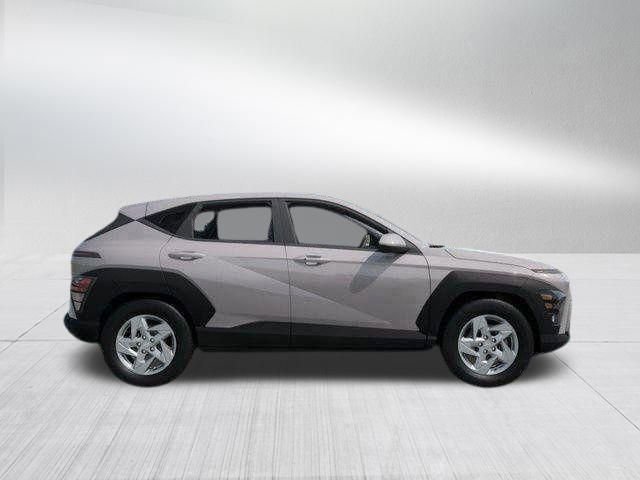 New 2025 Hyundai Kona SE image 16