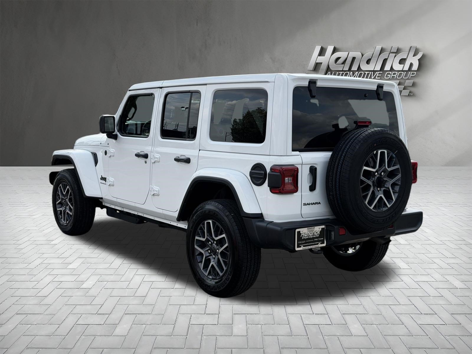 Used 2026 Jeep Wrangler Unlimited Sahara AWD/4WD image 8