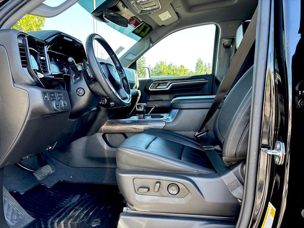 Used 2022 Chevrolet Silverado 1500 LTZ image 15