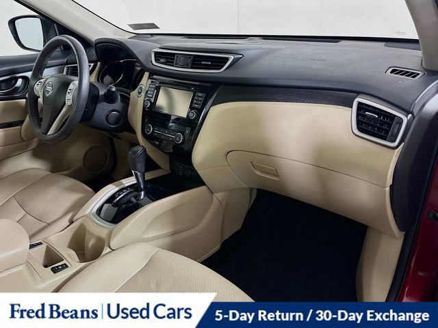 Used 2016 Nissan Rogue SL w/ SL Premium Package image 32