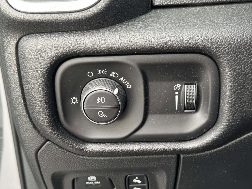 Used 2022 RAM 1500 Big Horn AWD/4WD image 28