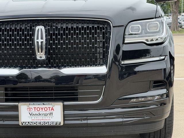 Used 2024 Lincoln Navigator Reserve AWD/4WD image 8