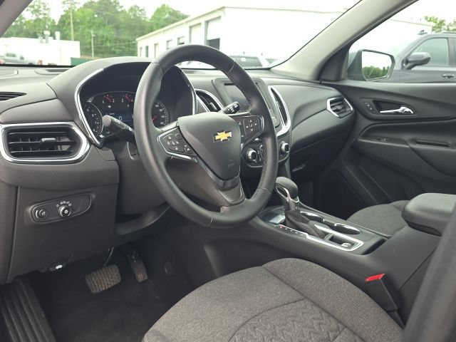 Used 2024 Chevrolet Equinox LT w/ LPO, Floor Liner Package FWD image 24