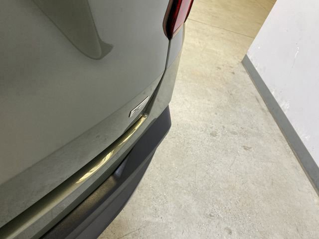 Used 2024 Kia Sorento X-Line EX image 18