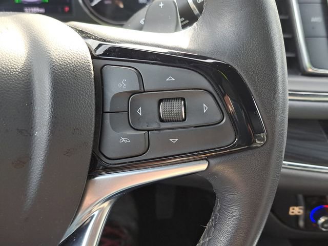 Used 2023 Buick Enclave Essence image 21