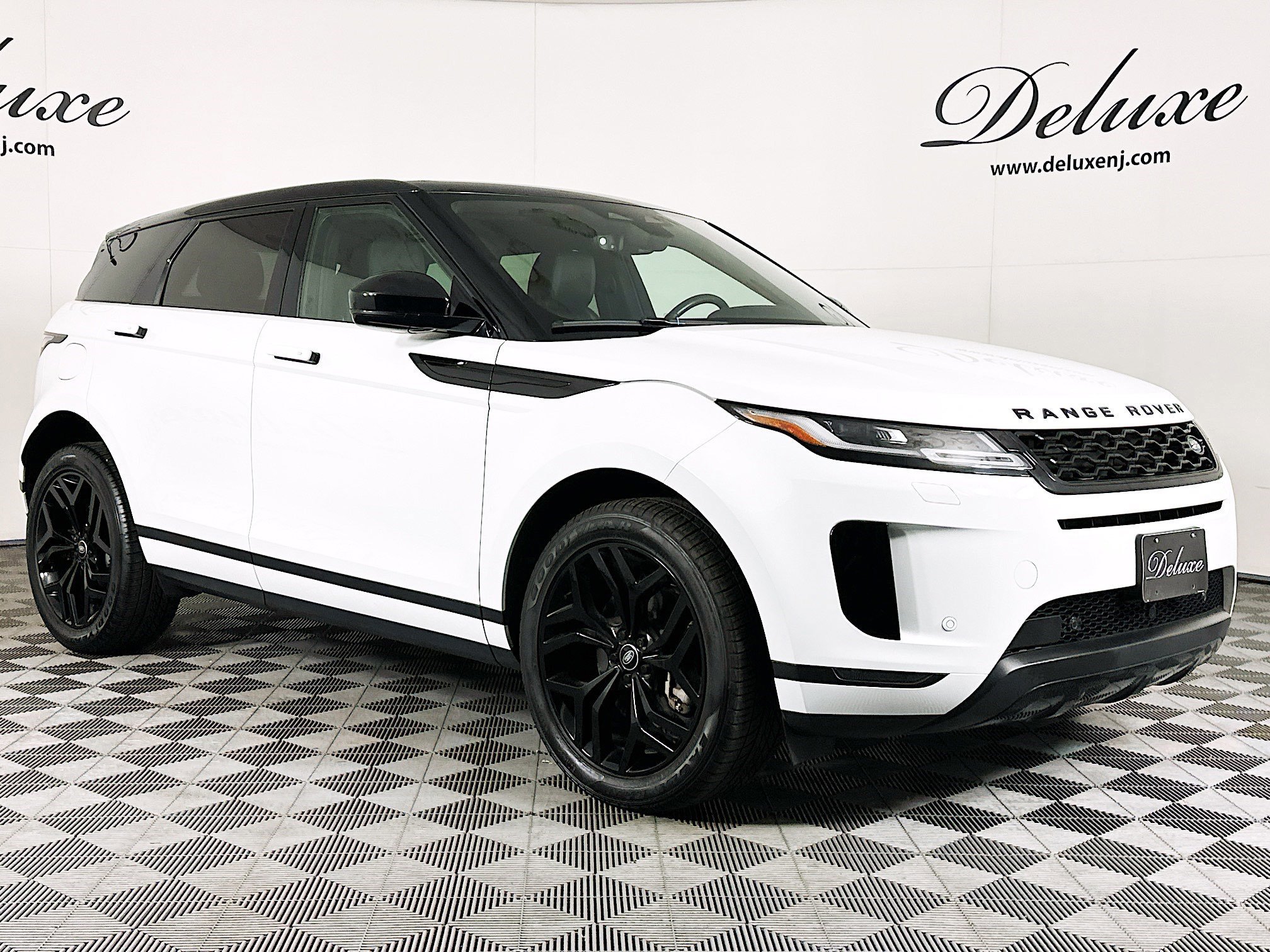 Used 2023 Land Rover Range Rover Evoque SE