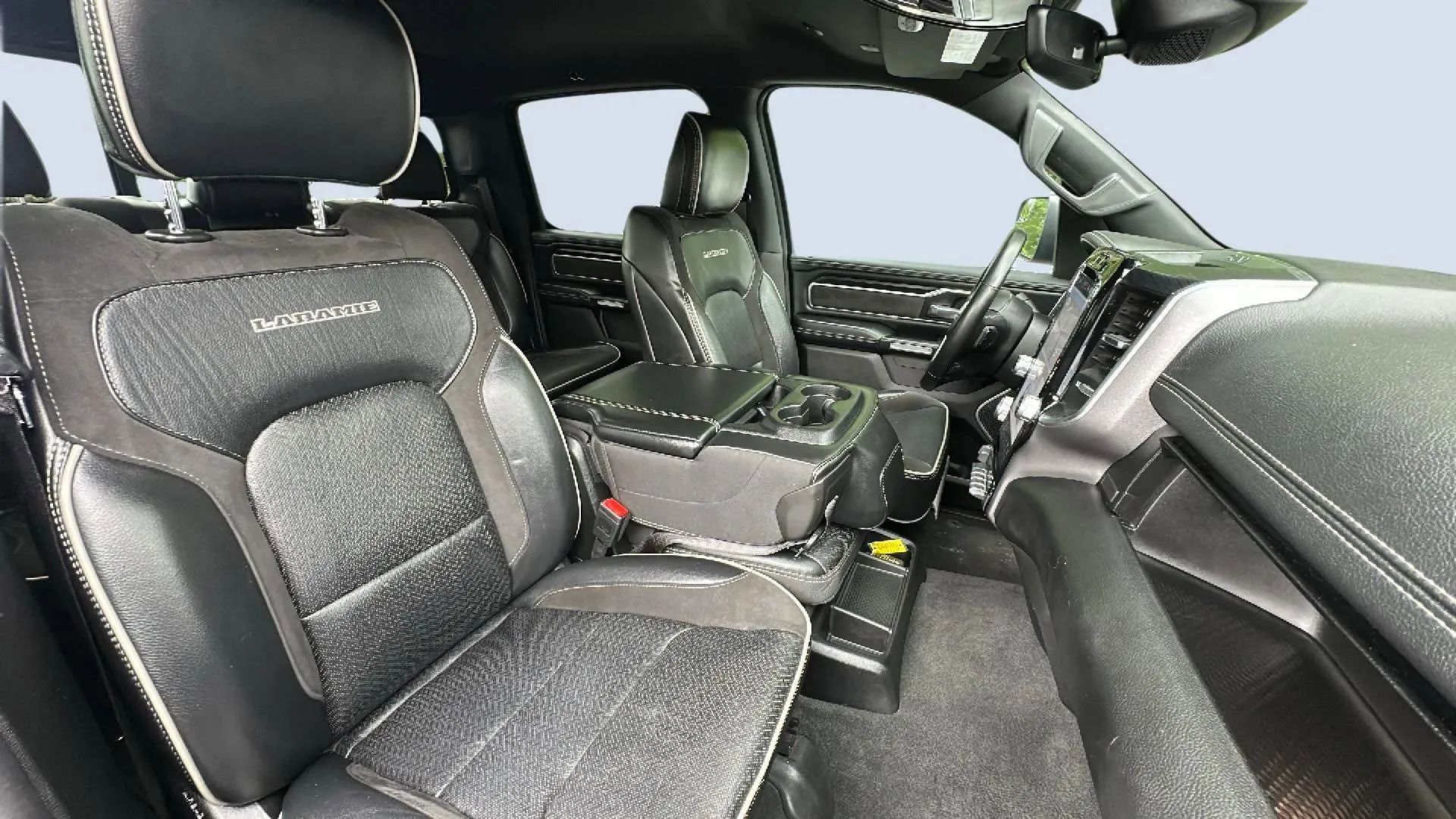 Used 2023 RAM 1500 Laramie image 13