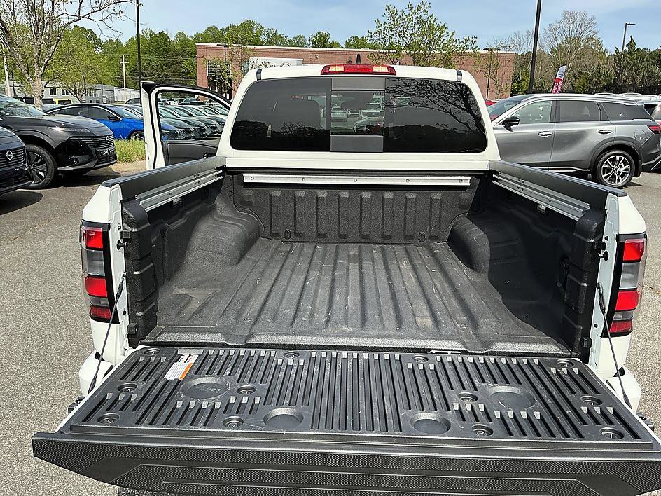 Certified 2025 Nissan Frontier SV w/ SV Convenience Package image 24