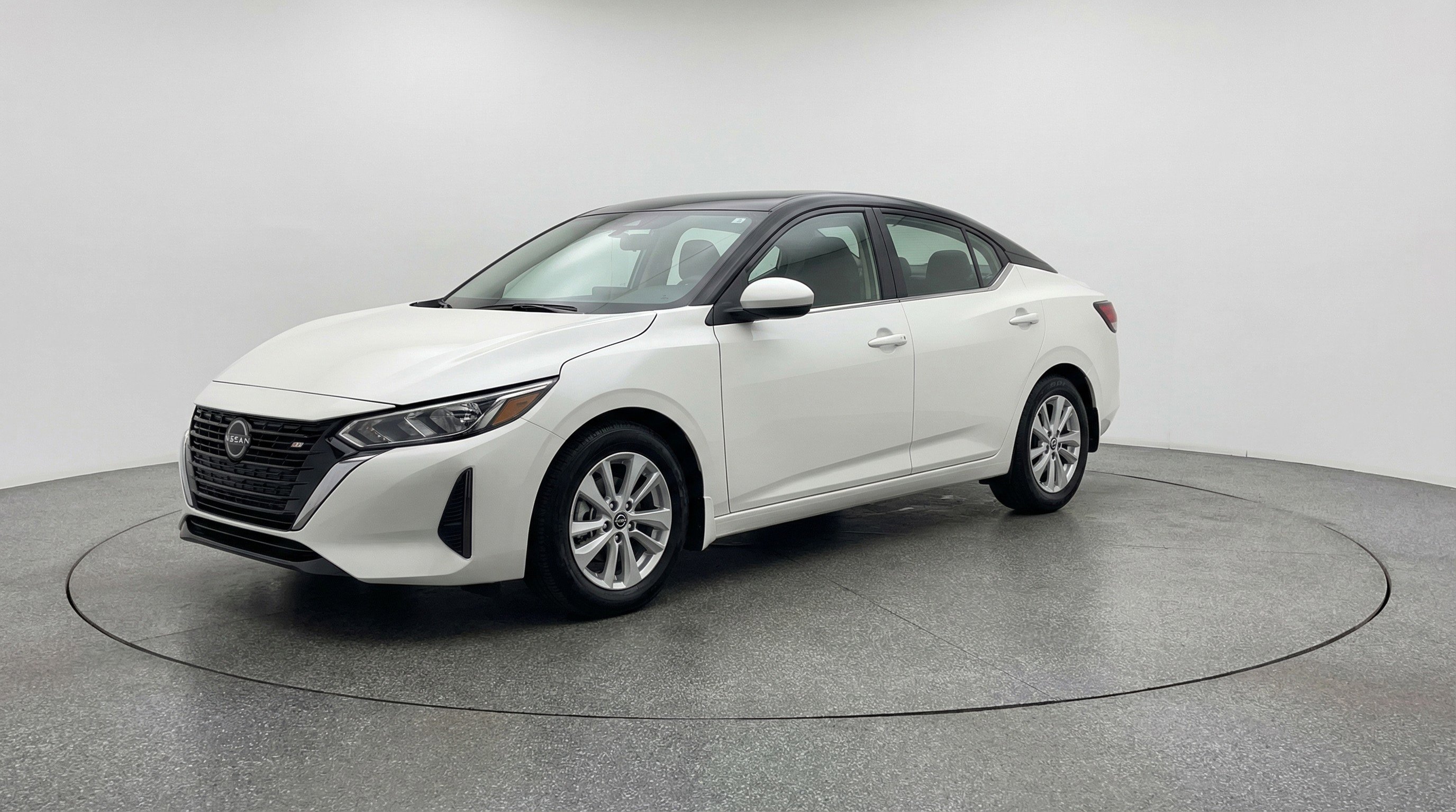 Used 2025 Nissan Sentra S image 3