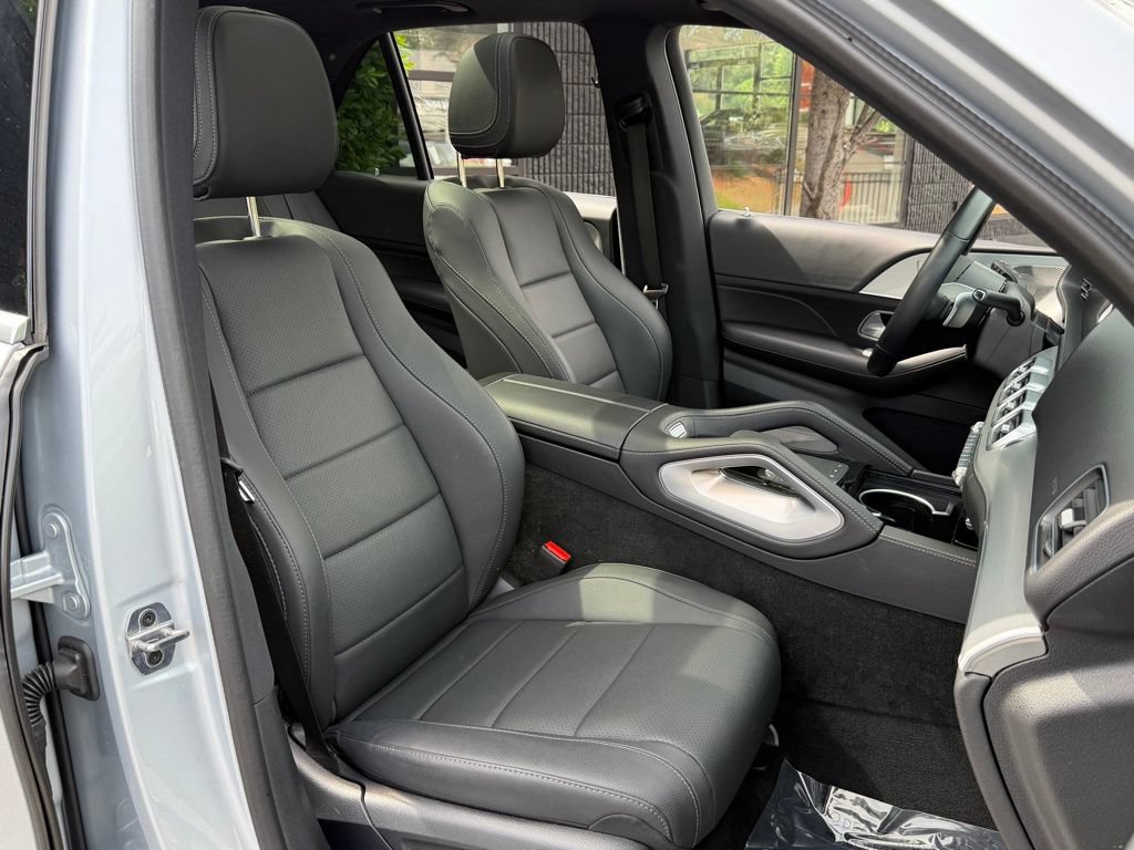Used 2025 Mercedes-Benz GLE 350 4MATIC image 31