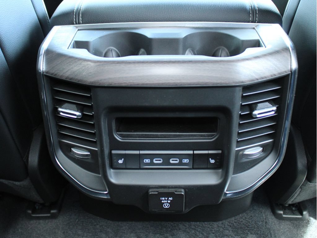 New 2026 RAM 1500 Laramie AWD/4WD image 31