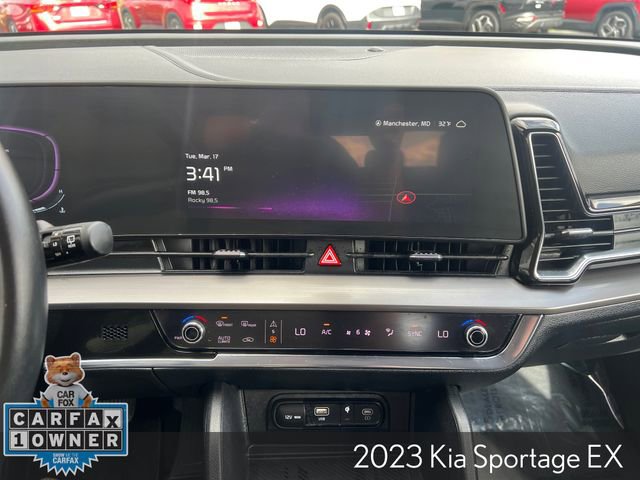 Used 2023 Kia Sportage EX image 20