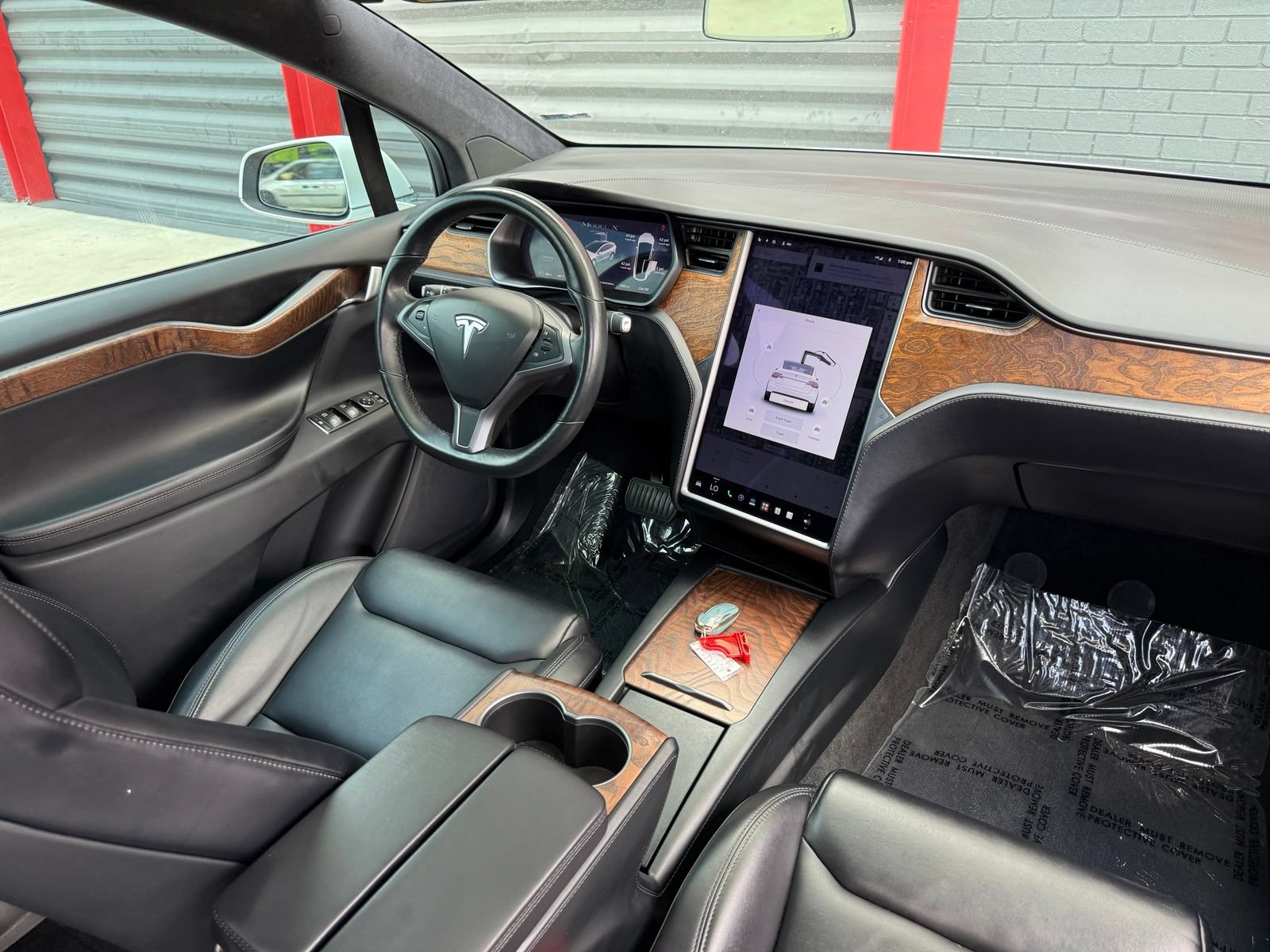 Used 2020 Tesla Model X Long Range AWD/4WD image 23