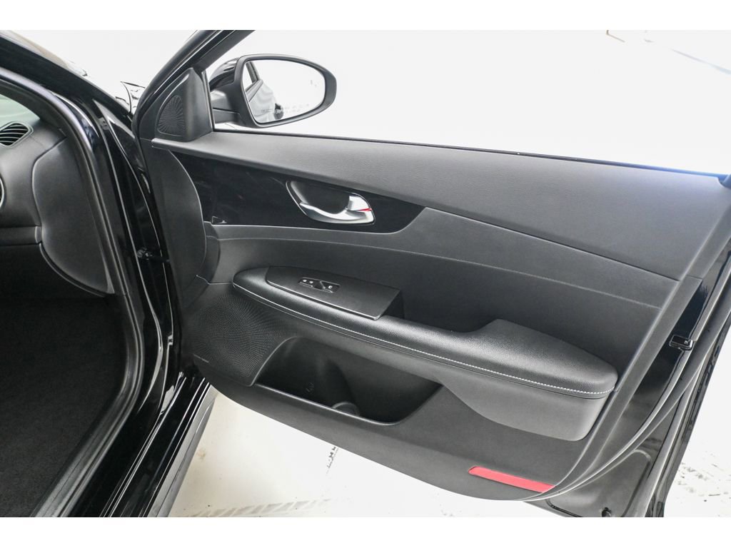 Used 2024 Kia Forte GT-Line w/ GT-Line Premium Package image 15