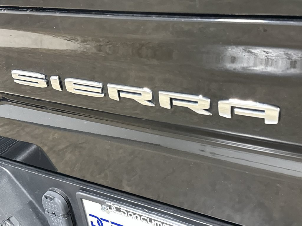 Used 2021 GMC Sierra 1500 SLT w/ SLT Premium Package AWD/4WD image 26