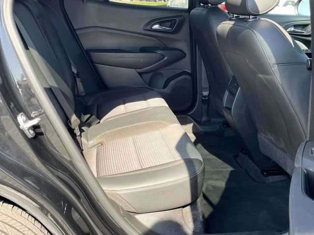 Used 2024 Chevrolet Trax LT FWD image 20