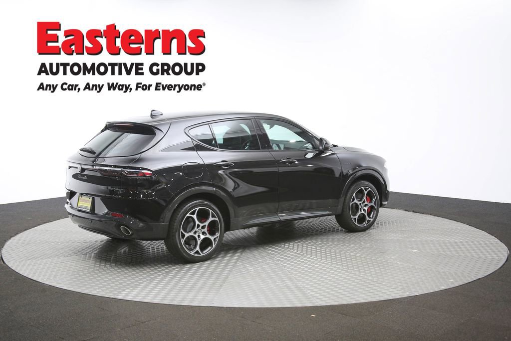 Used 2024 Alfa Romeo Tonale Veloce w/ Active Assist Package image 39