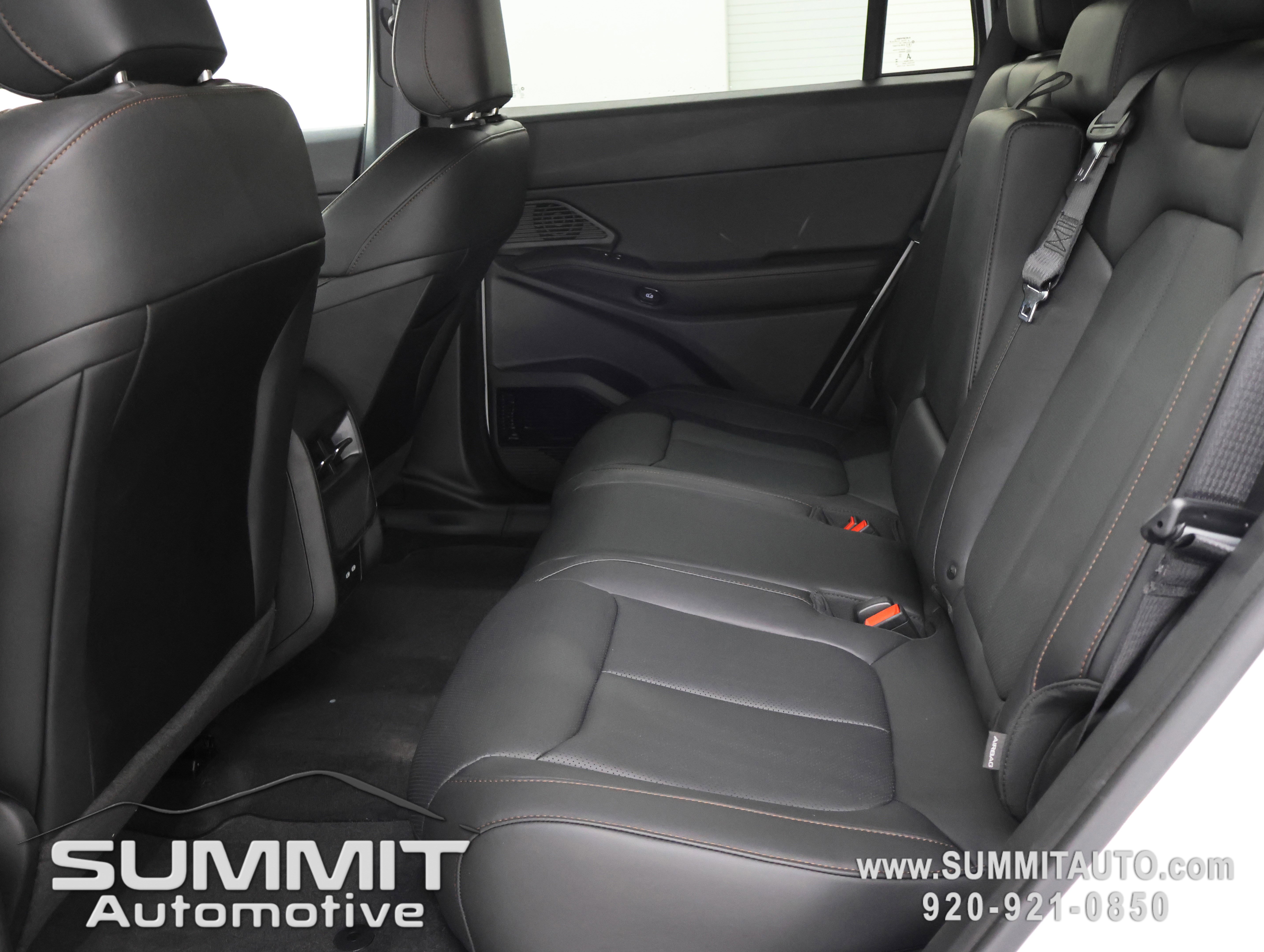 New 2026 Jeep Cherokee Limited image 9