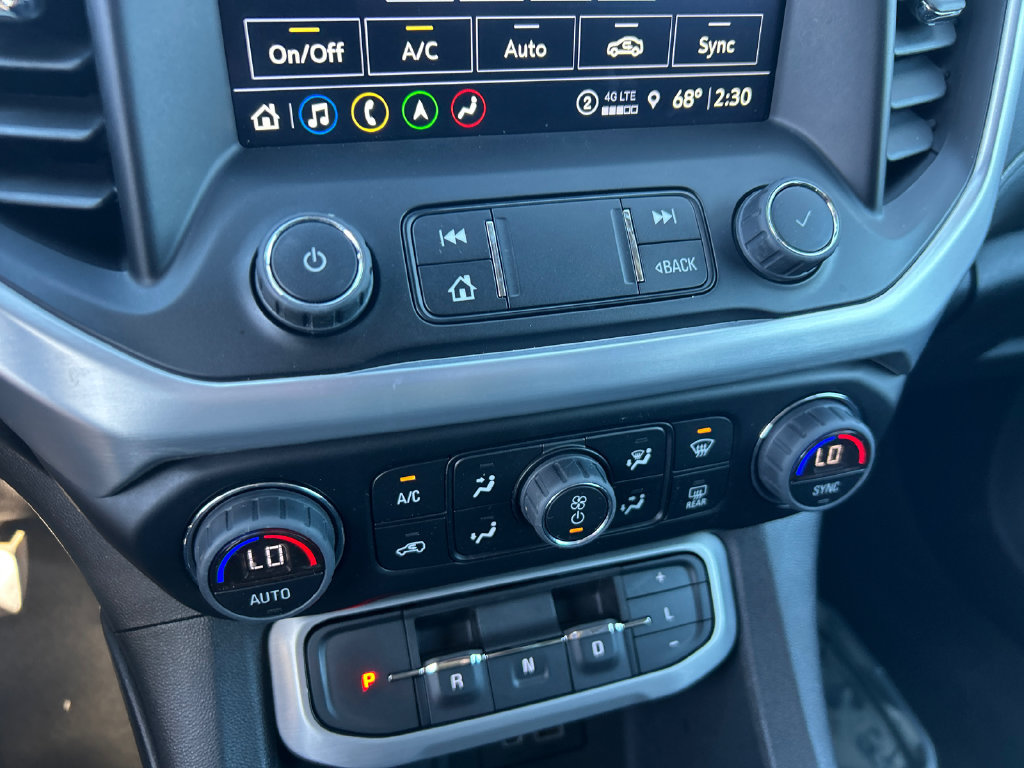 Certified 2023 GMC Acadia SLT w/ Elevation Edition AWD/4WD image 26