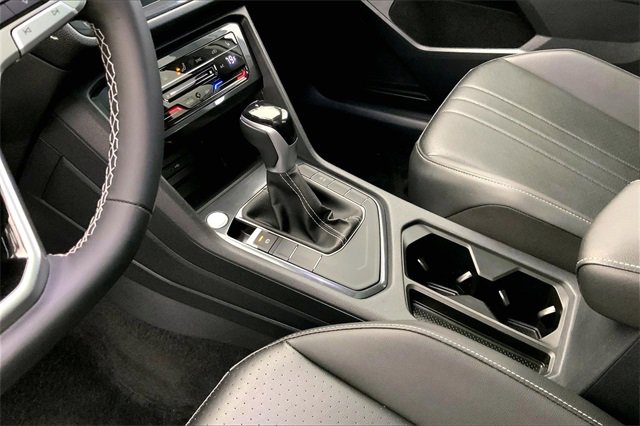 Certified 2023 Volkswagen Tiguan SE w/ Panoramic Sunroof Package image 17