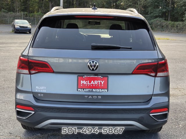 Used 2022 Volkswagen Taos SE FWD image 4