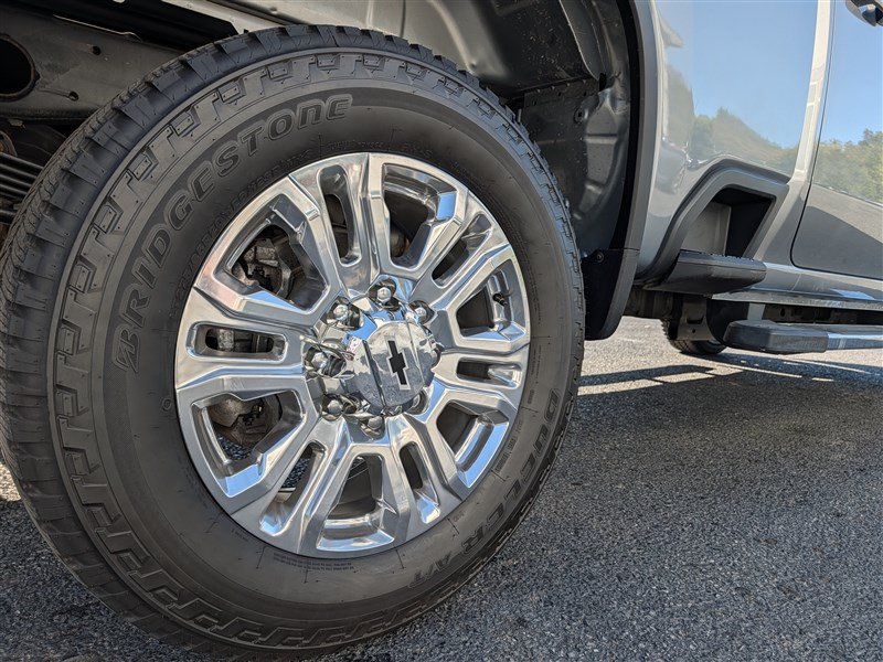 Used 2025 Chevrolet Silverado 2500 LT w/ Convenience Package AWD/4WD image 12