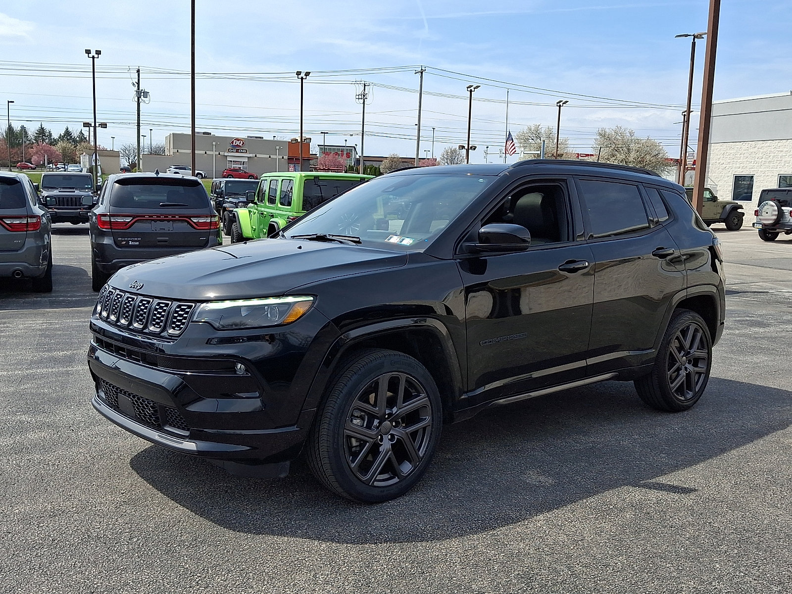Certified 2024 Jeep Compass Limited w/ High Altitude Package image 4