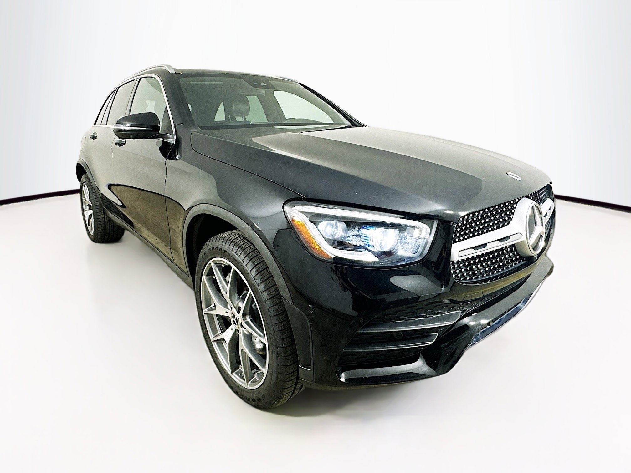 Used 2022 Mercedes-Benz GLC 300 4MATIC w/ AMG Line