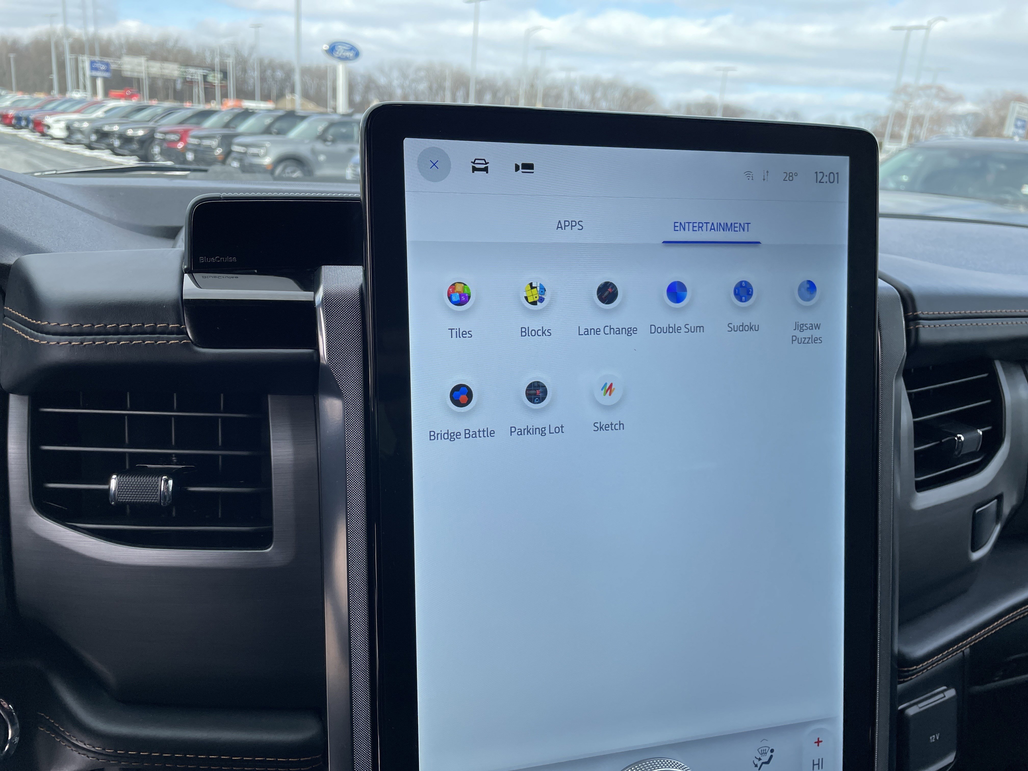 Used 2024 Ford Expedition Platinum image 34