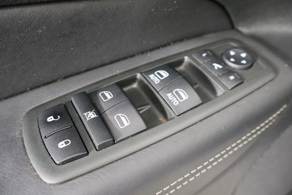 Used 2014 Jeep Grand Cherokee Overland image 22