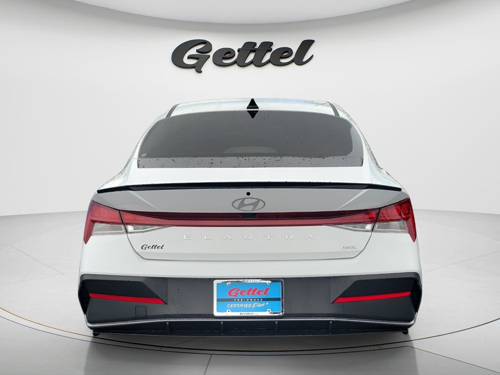 Certified 2025 Hyundai Elantra SEL FWD image 6