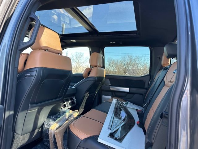 New 2024 Ford F350 Platinum w/ Tremor Off-Road Package AWD/4WD image 10