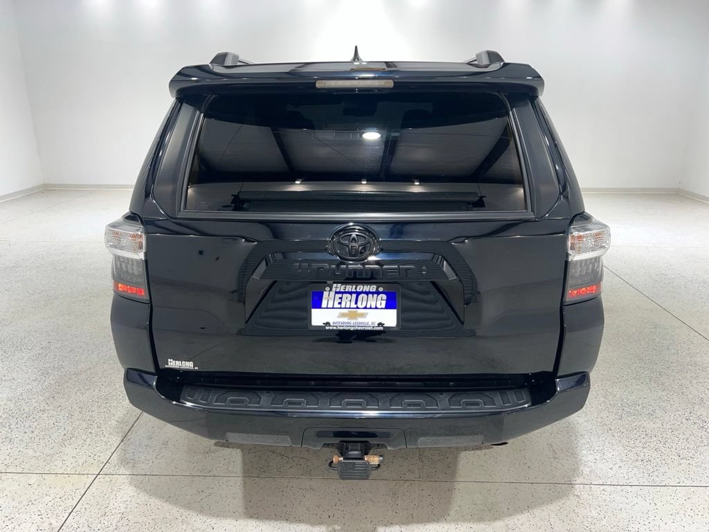 Used 2023 Toyota 4Runner SR5 Premium w/ Moonroof Package RWD image 4