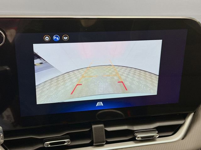 New 2026 Chevrolet Equinox LT w/ Convenience Package II image 16